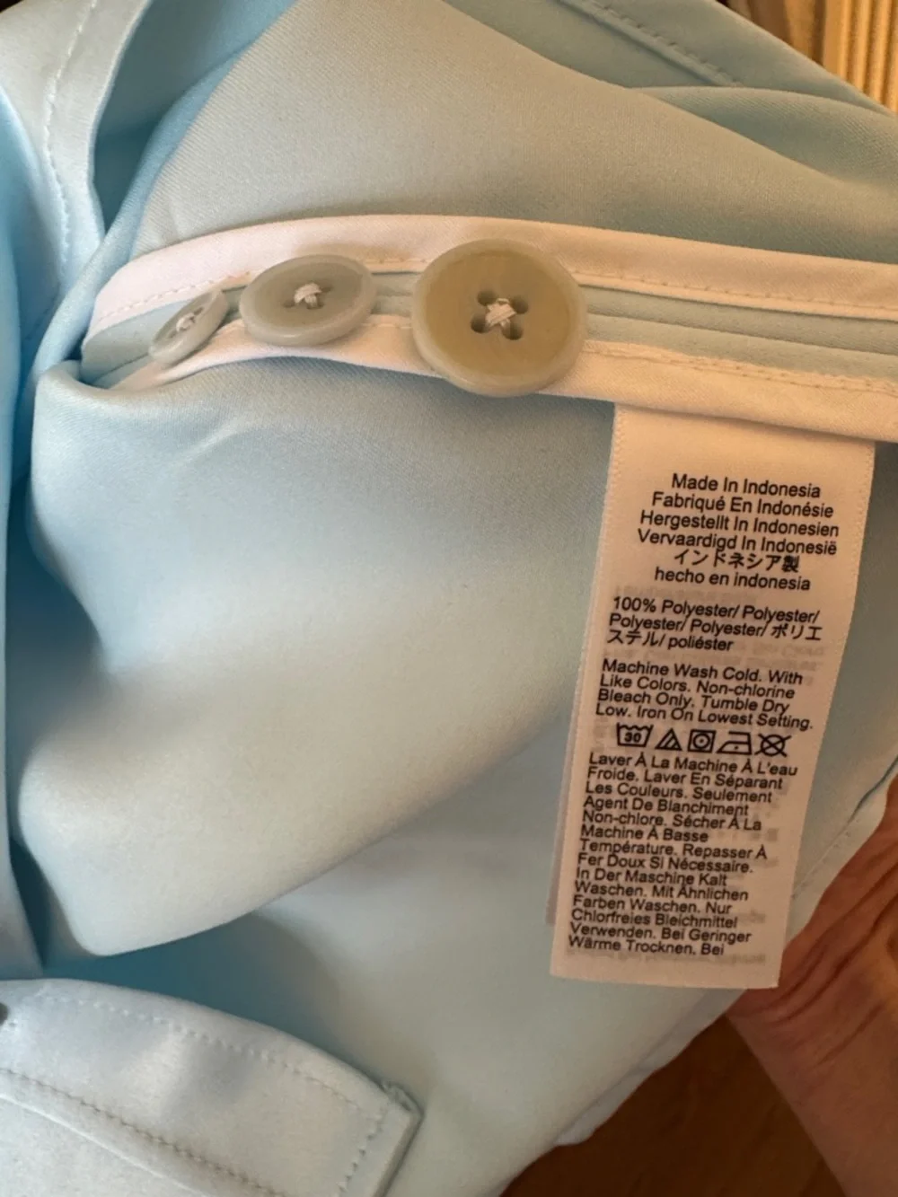J. Crew Étienne cropped button-up shirt in duchesse satin - Picture 5 of 5